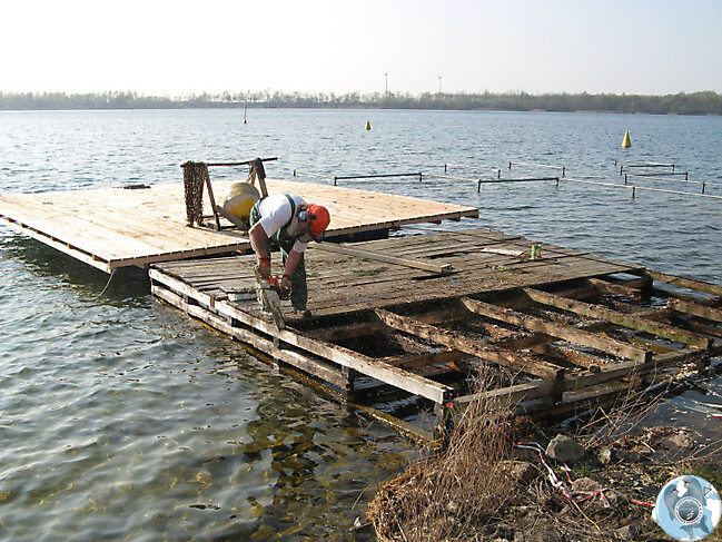 Abbau alter Schwimmponton_8